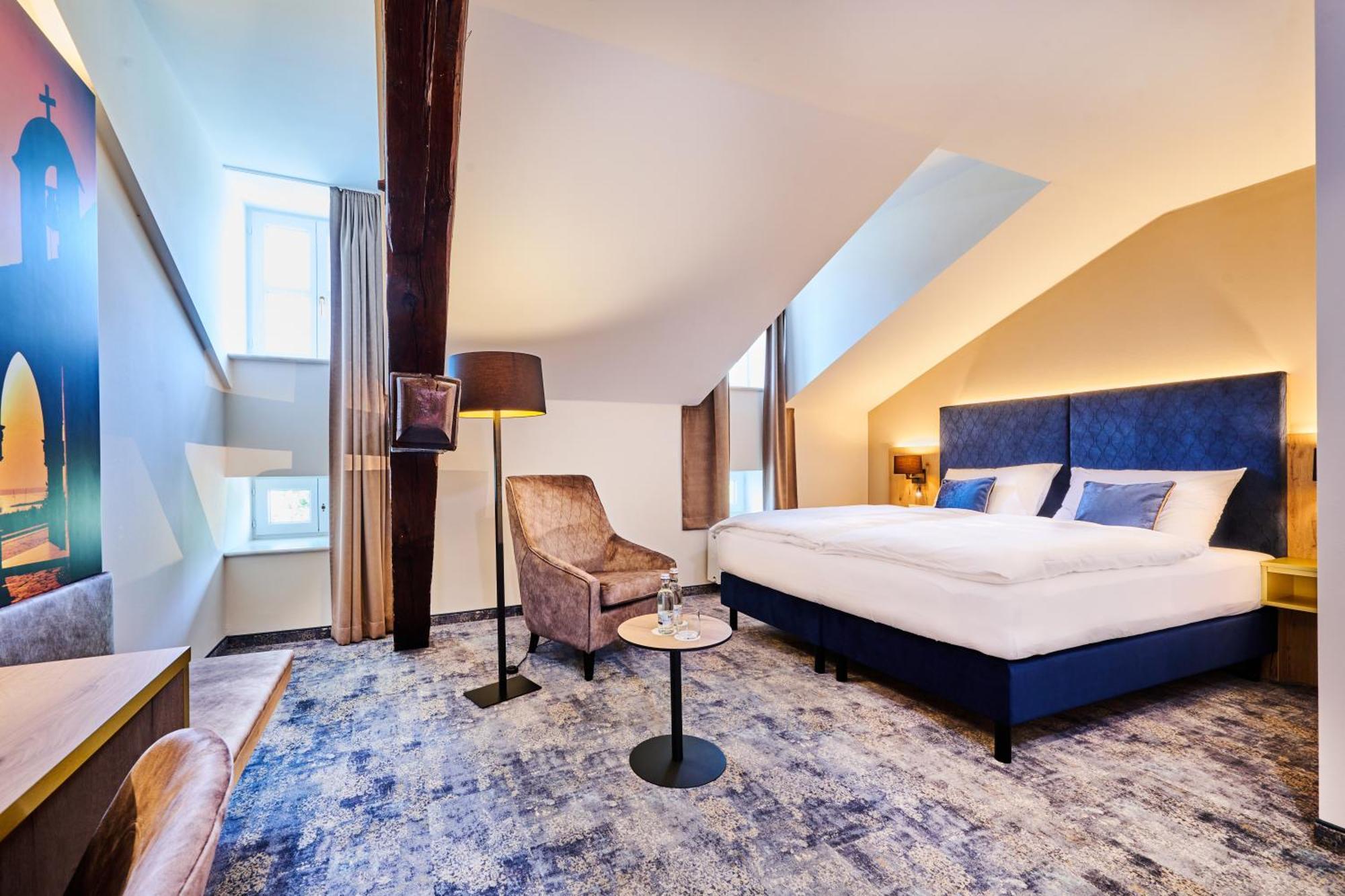 Zur Post Hotel 4*
