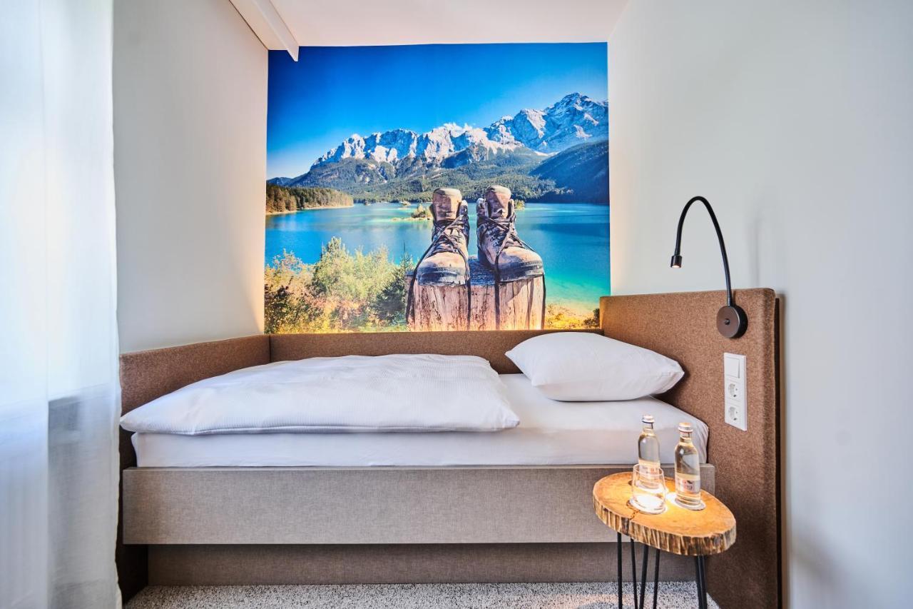 Zur Post Hotel 4*